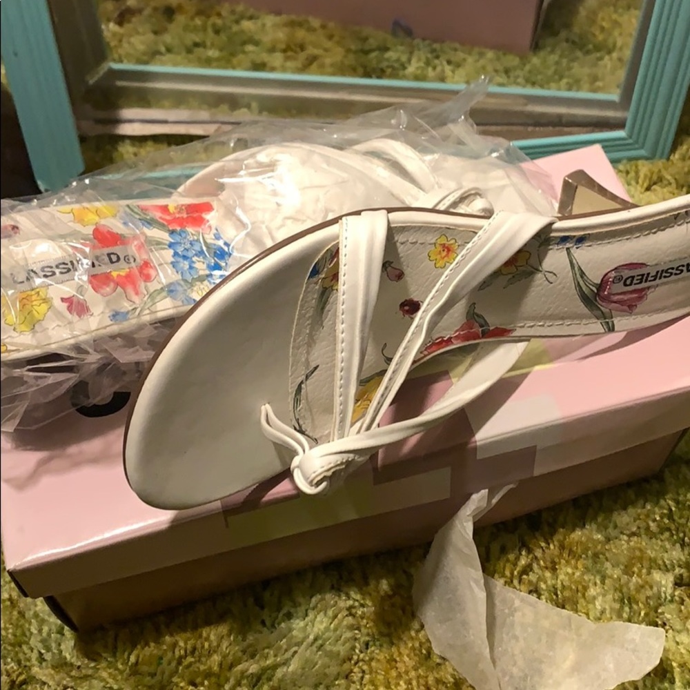Shoes - Picture 2 of 3
